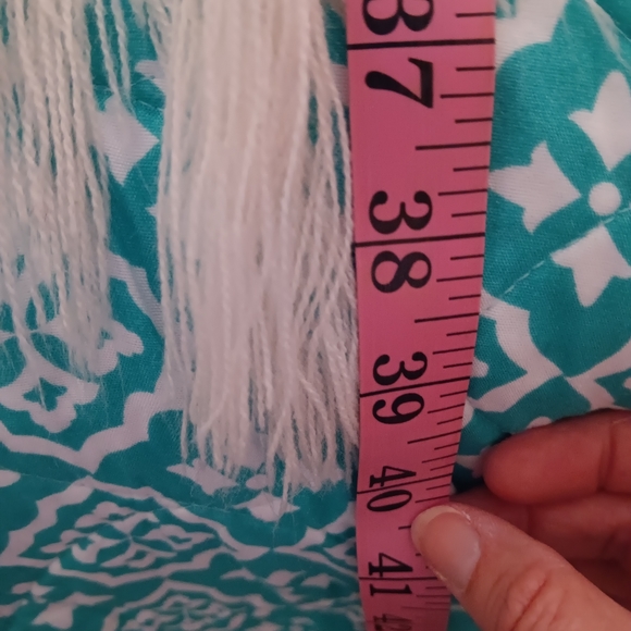 Say What?~White Neutral Waffle Knit Fringe Large Collar Poncho - Picture 8 of 16